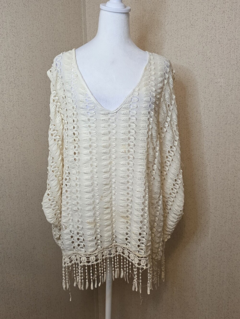 Womens Open Knit Cream Fringy Short Sleeve Crochet Poncho Sweater SZ: XL